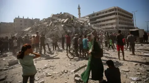 Intensified Aerial Assault Continues in the Gaza Strip