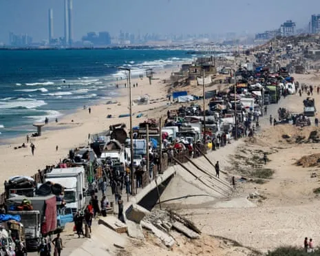Israeli Forces Announces Limited-Time Escape Route for Northern Gaza Inhabitants