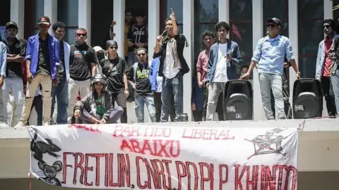Timor-Leste Scraps Plan to Grant Free Cars for Lawmakers After Mass Demonstrations