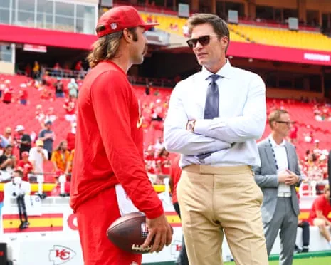 The NFL legend draws social media outrage as appearing in Raiders team booth