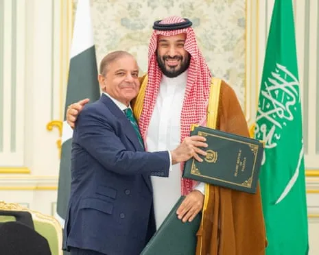 Saudi Arabia and Pakistan Sign Mutual Security Pact